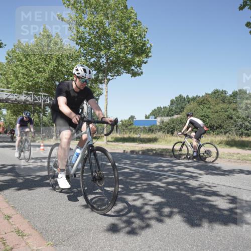 09.08.2026 - GEWOBA Citytriathlon Bremen Michael Burmester http://msf.ph/oto/9957520 09.08.2026 13:11:31 Radfahren 566, 582, 606, 611, 655, 788, 790, 869, 901 meine-sportfotos.de