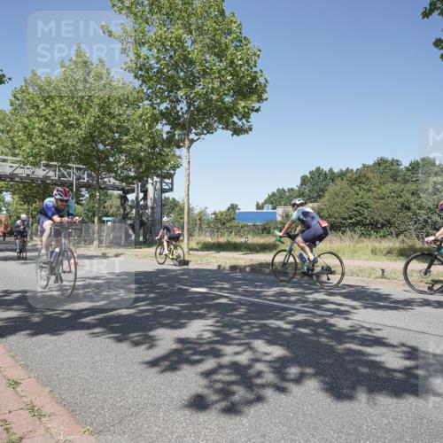 09.08.2026 - GEWOBA Citytriathlon Bremen Michael Burmester http://msf.ph/oto/9957524 09.08.2026 13:11:35 Radfahren 582, 606, 611, 655, 790, 869, 901 meine-sportfotos.de