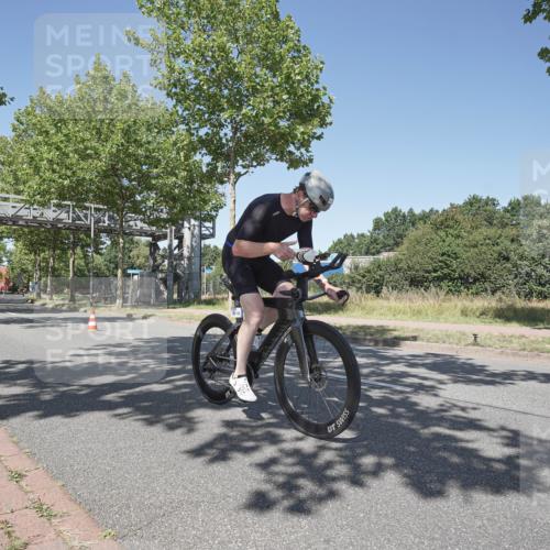 09.08.2026 - GEWOBA Citytriathlon Bremen Michael Burmester http://msf.ph/oto/9957536 09.08.2026 13:11:55 Radfahren 609, 726, 783, 848, 855, 867, 990, 1119 meine-sportfotos.de