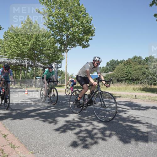 09.08.2026 - GEWOBA Citytriathlon Bremen Michael Burmester http://msf.ph/oto/9957604 09.08.2026 13:14:16 Radfahren 902, 912, 972, 1146, 1147 meine-sportfotos.de
