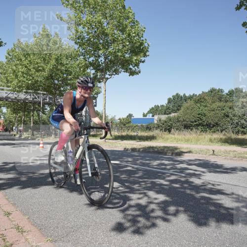 09.08.2026 - GEWOBA Citytriathlon Bremen Michael Burmester http://msf.ph/oto/9957624 09.08.2026 13:15:07 Radfahren 565, 653, 762, 948, 1017, 1126, 1136 meine-sportfotos.de
