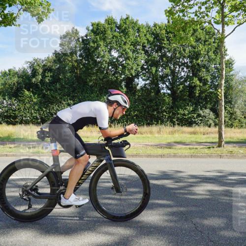 09.08.2026 - GEWOBA Citytriathlon Bremen Michael Burmester http://msf.ph/oto/9957704 09.08.2026 10:23:48 Radfahren 348 meine-sportfotos.de
