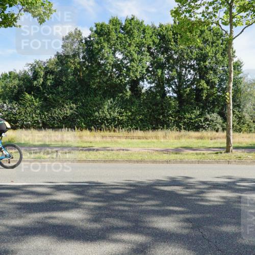 09.08.2026 - GEWOBA Citytriathlon Bremen Michael Burmester http://msf.ph/oto/9957722 09.08.2026 10:25:07 Radfahren 358, 377 meine-sportfotos.de