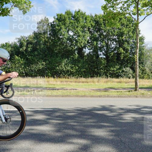 09.08.2026 - GEWOBA Citytriathlon Bremen Michael Burmester http://msf.ph/oto/9957725 09.08.2026 10:25:19 Radfahren 301, 323, 360, 377, 427 meine-sportfotos.de