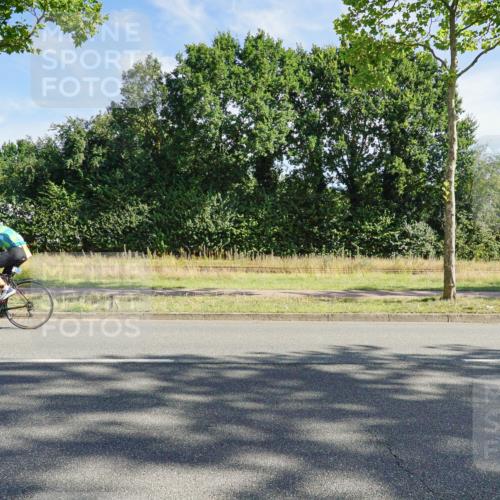 09.08.2026 - GEWOBA Citytriathlon Bremen Michael Burmester http://msf.ph/oto/9957739 09.08.2026 10:25:55 Radfahren 322, 372, 416 meine-sportfotos.de