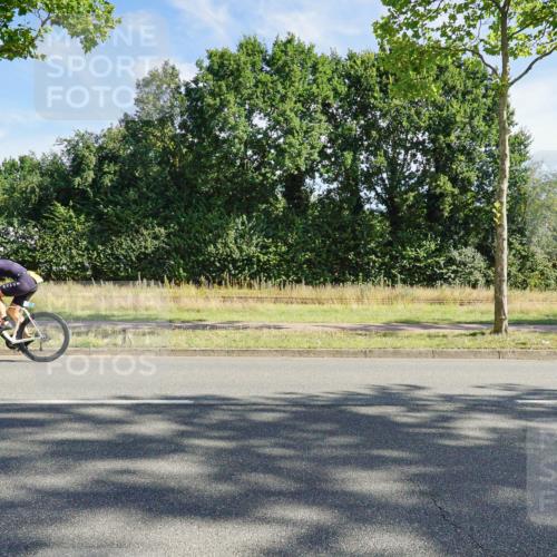 09.08.2026 - GEWOBA Citytriathlon Bremen Michael Burmester http://msf.ph/oto/9957740 09.08.2026 10:25:57 Radfahren 322, 372, 389, 416 meine-sportfotos.de