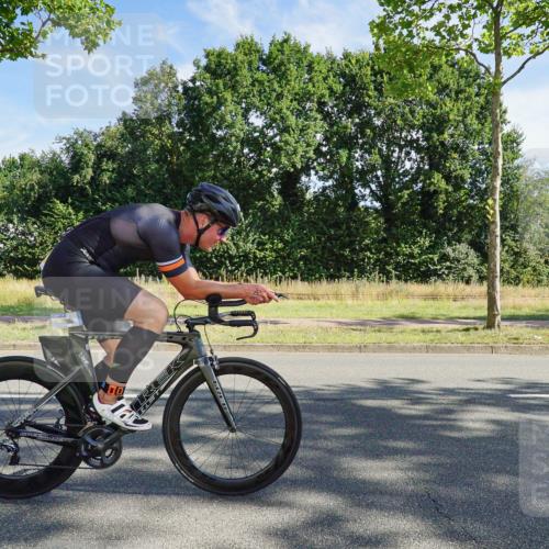 09.08.2026 - GEWOBA Citytriathlon Bremen Michael Burmester http://msf.ph/oto/9957772 09.08.2026 10:27:09 Radfahren 321, 342, 375, 400, 447 meine-sportfotos.de