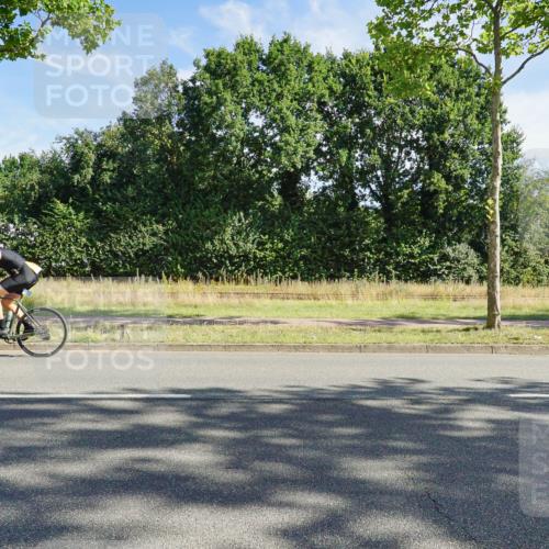 09.08.2026 - GEWOBA Citytriathlon Bremen Michael Burmester http://msf.ph/oto/9957781 09.08.2026 10:27:40 Radfahren 338, 339, 523, 529 meine-sportfotos.de