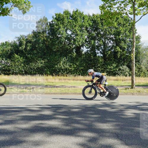 09.08.2026 - GEWOBA Citytriathlon Bremen Michael Burmester http://msf.ph/oto/9957789 09.08.2026 10:28:11 Radfahren 395 meine-sportfotos.de