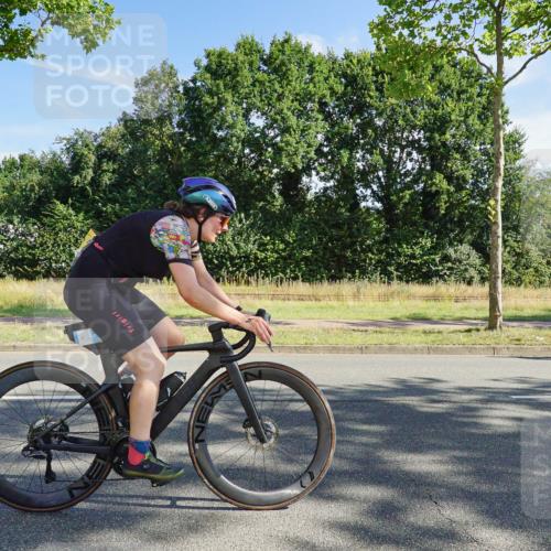 09.08.2026 - GEWOBA Citytriathlon Bremen Michael Burmester http://msf.ph/oto/9957893 09.08.2026 10:31:10 Radfahren 59, 311, 497 meine-sportfotos.de