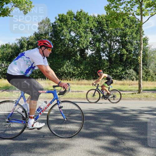 09.08.2026 - GEWOBA Citytriathlon Bremen Michael Burmester http://msf.ph/oto/9957954 09.08.2026 10:32:46 Radfahren 7, 303, 305, 324, 330, 370, 374, 385, 452, 508, 515 meine-sportfotos.de