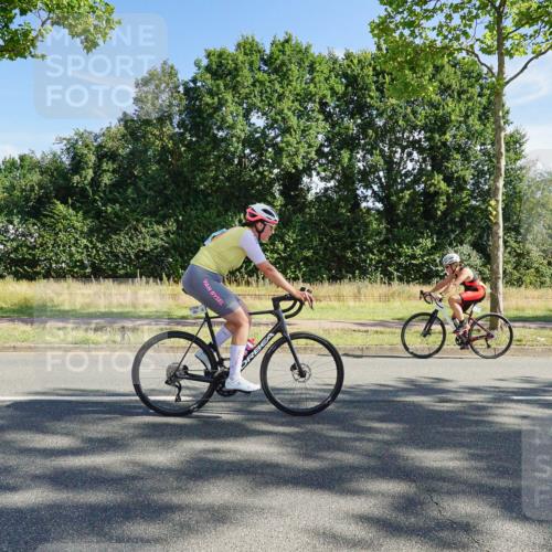 09.08.2026 - GEWOBA Citytriathlon Bremen Michael Burmester http://msf.ph/oto/9957977 09.08.2026 10:33:08 Radfahren 1, 63, 83, 103, 173, 302, 353, 413, 419, 453, 457, 483, 486, 493, 526 meine-sportfotos.de