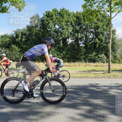 09.08.2026 - GEWOBA Citytriathlon Bremen Michael Burmester http://msf.ph/oto/9957978 09.08.2026 10:33:09 Radfahren 1, 63, 83, 103, 173, 302, 353, 413, 419, 453, 457, 483, 486, 493 meine-sportfotos.de