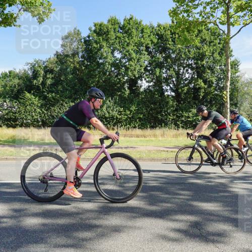 09.08.2026 - GEWOBA Citytriathlon Bremen Michael Burmester http://msf.ph/oto/9958110 09.08.2026 10:36:06 Radfahren 89, 109, 123, 151, 153, 167, 187, 390, 444, 460, 466, 480, 494, 530 meine-sportfotos.de