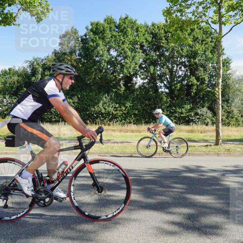 09.08.2026 - GEWOBA Citytriathlon Bremen Michael Burmester http://msf.ph/oto/9958116 09.08.2026 10:36:13 Radfahren 23, 390, 460, 480, 530 meine-sportfotos.de