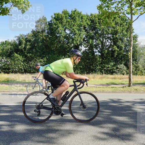 09.08.2026 - GEWOBA Citytriathlon Bremen Michael Burmester http://msf.ph/oto/9958118 09.08.2026 10:36:14 Radfahren 23, 390, 460, 480, 530 meine-sportfotos.de