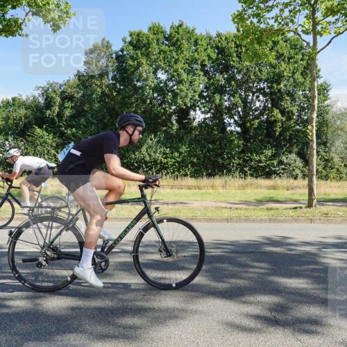 09.08.2026 - GEWOBA Citytriathlon Bremen Michael Burmester http://msf.ph/oto/9958149 09.08.2026 10:37:04 Radfahren 13, 31, 33, 55, 85, 111, 155, 205, 247, 451 meine-sportfotos.de
