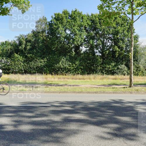 09.08.2026 - GEWOBA Citytriathlon Bremen Michael Burmester http://msf.ph/oto/9958163 09.08.2026 10:37:33 Radfahren 185, 434, 459 meine-sportfotos.de