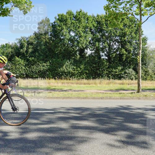 09.08.2026 - GEWOBA Citytriathlon Bremen Michael Burmester http://msf.ph/oto/9958182 09.08.2026 10:38:26 Radfahren 49, 127, 171, 183, 409, 424, 425, 435 meine-sportfotos.de