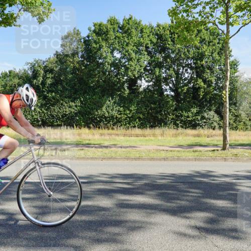 09.08.2026 - GEWOBA Citytriathlon Bremen Michael Burmester http://msf.ph/oto/9958194 09.08.2026 10:38:52 Radfahren 73, 351, 512, 525 meine-sportfotos.de
