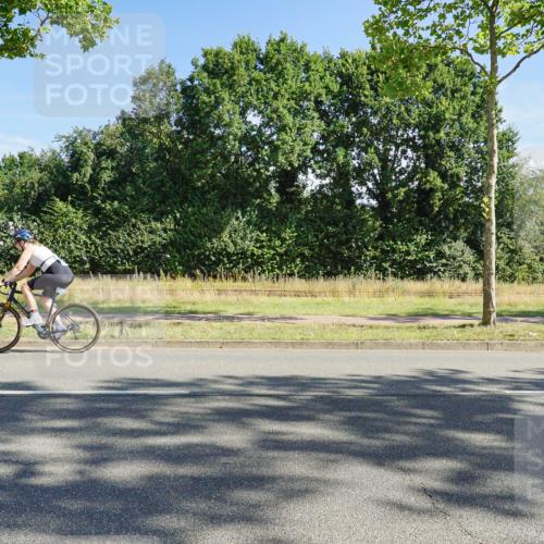09.08.2026 - GEWOBA Citytriathlon Bremen Michael Burmester http://msf.ph/oto/9958204 09.08.2026 10:39:16 Radfahren 81, 420, 429, 431 meine-sportfotos.de