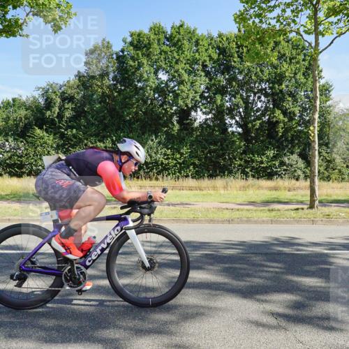 09.08.2026 - GEWOBA Citytriathlon Bremen Michael Burmester http://msf.ph/oto/9958217 09.08.2026 10:39:43 Radfahren 9, 71, 227, 245, 469, 499 meine-sportfotos.de