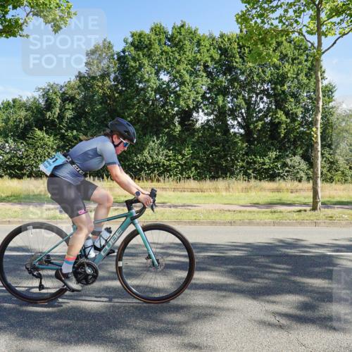 09.08.2026 - GEWOBA Citytriathlon Bremen Michael Burmester http://msf.ph/oto/9958238 09.08.2026 10:40:47 Radfahren 91, 284, 348, 416 meine-sportfotos.de