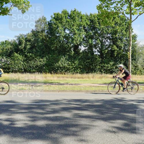 09.08.2026 - GEWOBA Citytriathlon Bremen Michael Burmester http://msf.ph/oto/9958250 09.08.2026 10:41:27 Radfahren 78, 308, 412 meine-sportfotos.de