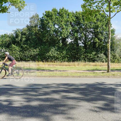 09.08.2026 - GEWOBA Citytriathlon Bremen Michael Burmester http://msf.ph/oto/9958251 09.08.2026 10:41:28 Radfahren 78, 308, 412 meine-sportfotos.de