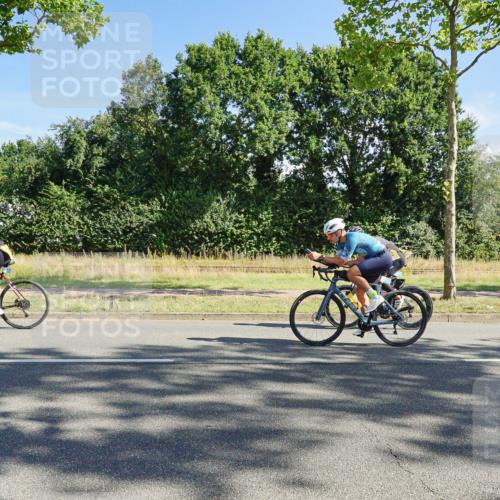 09.08.2026 - GEWOBA Citytriathlon Bremen Michael Burmester http://msf.ph/oto/9958280 09.08.2026 10:42:38 Radfahren 199, 297, 322, 422 meine-sportfotos.de