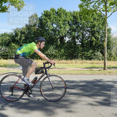 09.08.2026 - GEWOBA Citytriathlon Bremen Michael Burmester http://msf.ph/oto/9958306 09.08.2026 10:43:48 Radfahren 293, 296, 336, 402, 517 meine-sportfotos.de
