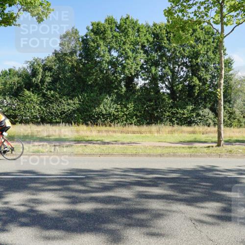 09.08.2026 - GEWOBA Citytriathlon Bremen Michael Burmester http://msf.ph/oto/9958312 09.08.2026 10:44:09 Radfahren 383, 441 meine-sportfotos.de