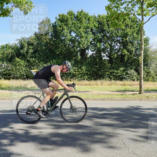09.08.2026 - GEWOBA Citytriathlon Bremen Michael Burmester http://msf.ph/oto/9958374 09.08.2026 10:46:41 Radfahren 340, 369, 403, 411, 447 meine-sportfotos.de