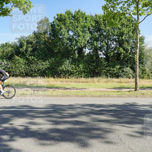 09.08.2026 - GEWOBA Citytriathlon Bremen Michael Burmester http://msf.ph/oto/9958379 09.08.2026 10:46:49 Radfahren 131, 329, 340, 368, 403, 406, 411, 447 meine-sportfotos.de