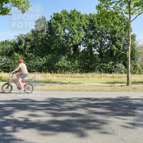 09.08.2026 - GEWOBA Citytriathlon Bremen Michael Burmester http://msf.ph/oto/9958407 09.08.2026 10:47:48 Radfahren 295, 363, 396, 437, 479 meine-sportfotos.de