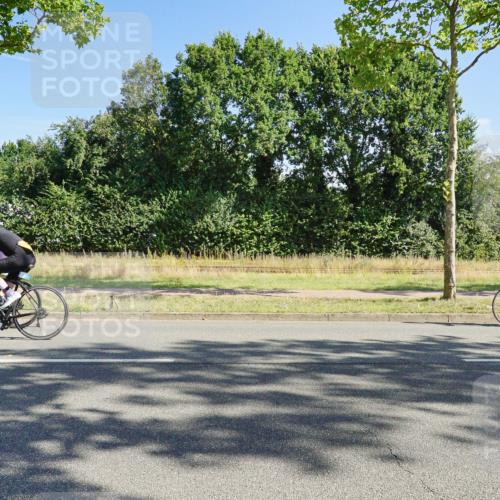 09.08.2026 - GEWOBA Citytriathlon Bremen Michael Burmester http://msf.ph/oto/9958466 09.08.2026 10:49:56 Radfahren 317, 334, 410, 458, 489 meine-sportfotos.de