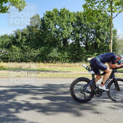 09.08.2026 - GEWOBA Citytriathlon Bremen Michael Burmester http://msf.ph/oto/9958469 09.08.2026 10:49:59 Radfahren 317, 334, 410, 458, 489 meine-sportfotos.de