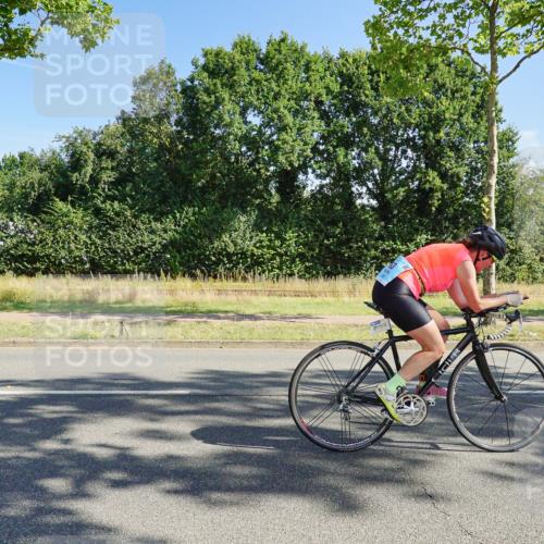 09.08.2026 - GEWOBA Citytriathlon Bremen Michael Burmester http://msf.ph/oto/9958486 09.08.2026 10:50:25 Radfahren 27, 39, 63, 215, 288, 350, 385, 419, 450, 457 meine-sportfotos.de