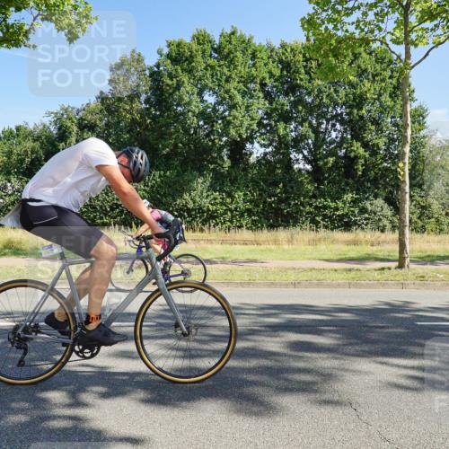 09.08.2026 - GEWOBA Citytriathlon Bremen Michael Burmester http://msf.ph/oto/9958510 09.08.2026 10:51:06 Radfahren 173, 311, 330, 344, 370, 452, 453, 493, 500, 503 meine-sportfotos.de