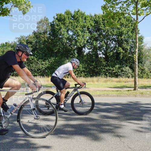 09.08.2026 - GEWOBA Citytriathlon Bremen Michael Burmester http://msf.ph/oto/9958521 09.08.2026 10:51:27 Radfahren 57, 99, 324, 397, 456 meine-sportfotos.de