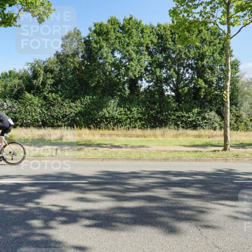 09.08.2026 - GEWOBA Citytriathlon Bremen Michael Burmester http://msf.ph/oto/9958542 09.08.2026 10:52:26 Radfahren 374, 443 meine-sportfotos.de
