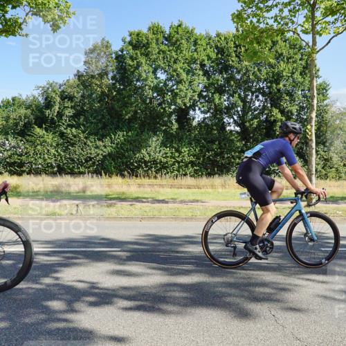 09.08.2026 - GEWOBA Citytriathlon Bremen Michael Burmester http://msf.ph/oto/9958575 09.08.2026 10:53:33 Radfahren 3, 19, 21, 107, 139, 151, 179, 423, 433, 439, 461, 477, 495 meine-sportfotos.de