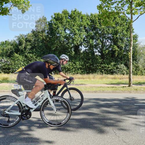 09.08.2026 - GEWOBA Citytriathlon Bremen Michael Burmester http://msf.ph/oto/9958576 09.08.2026 10:53:34 Radfahren 3, 19, 21, 107, 139, 151, 179, 423, 433, 439, 461, 477, 495 meine-sportfotos.de