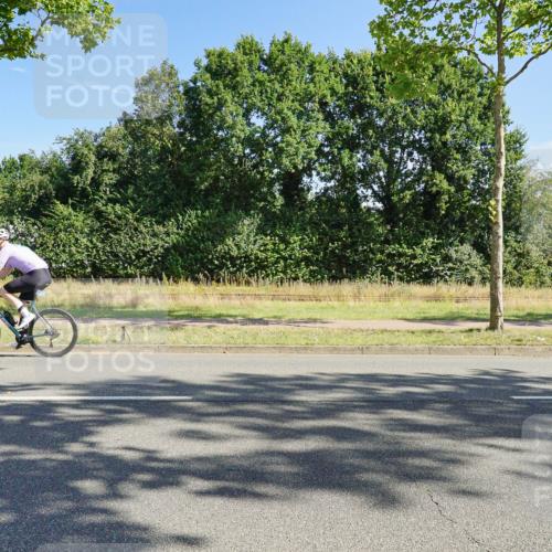 09.08.2026 - GEWOBA Citytriathlon Bremen Michael Burmester http://msf.ph/oto/9958577 09.08.2026 10:53:36 Radfahren 3, 19, 21, 107, 139, 151, 179, 423, 433, 439, 461, 477, 495 meine-sportfotos.de