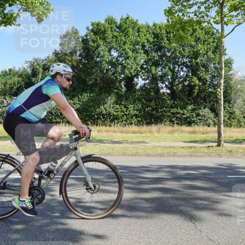 09.08.2026 - GEWOBA Citytriathlon Bremen Michael Burmester http://msf.ph/oto/9958695 09.08.2026 10:57:14 Radfahren 183, 191, 243, 281, 361 meine-sportfotos.de
