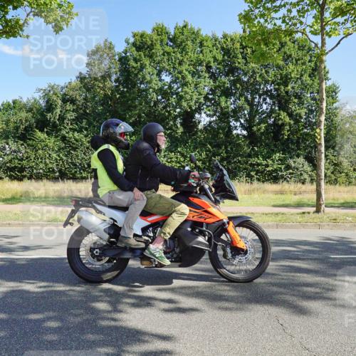 09.08.2026 - GEWOBA Citytriathlon Bremen Michael Burmester http://msf.ph/oto/9958750 09.08.2026 11:00:55 Radfahren 69, 77, 127, 435 meine-sportfotos.de
