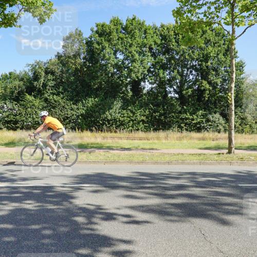 09.08.2026 - GEWOBA Citytriathlon Bremen Michael Burmester http://msf.ph/oto/9958768 09.08.2026 11:02:46 Radfahren 229 meine-sportfotos.de