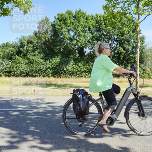 09.08.2026 - GEWOBA Citytriathlon Bremen Michael Burmester http://msf.ph/oto/9958797 09.08.2026 11:30:48 Radfahren  meine-sportfotos.de