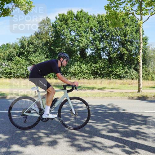 09.08.2026 - GEWOBA Citytriathlon Bremen Michael Burmester http://msf.ph/oto/9958826 09.08.2026 12:04:35 Radfahren 682 meine-sportfotos.de