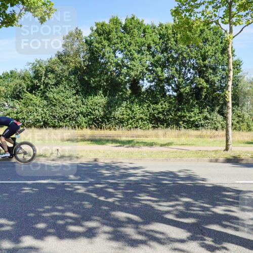 09.08.2026 - GEWOBA Citytriathlon Bremen Michael Burmester http://msf.ph/oto/9958840 09.08.2026 12:05:28 Radfahren 560, 562, 757, 1110 meine-sportfotos.de
